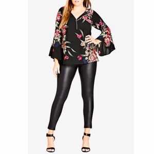 🌸City Chic Gorgeous Floral Blouse